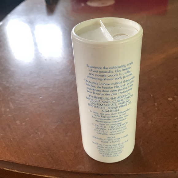 Avon Blue Rush Shimmering Body Powder Talc Rare Vintage Factory Sealed - Picture 2 of 6